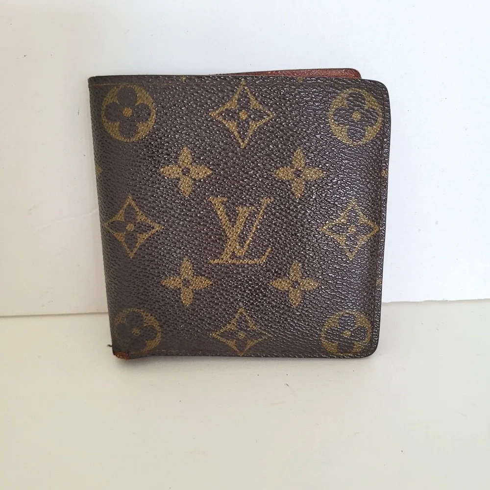 Louis Vuitton Monogram Canvas Bifold Wallet with Coin Pocket Brown CA0934